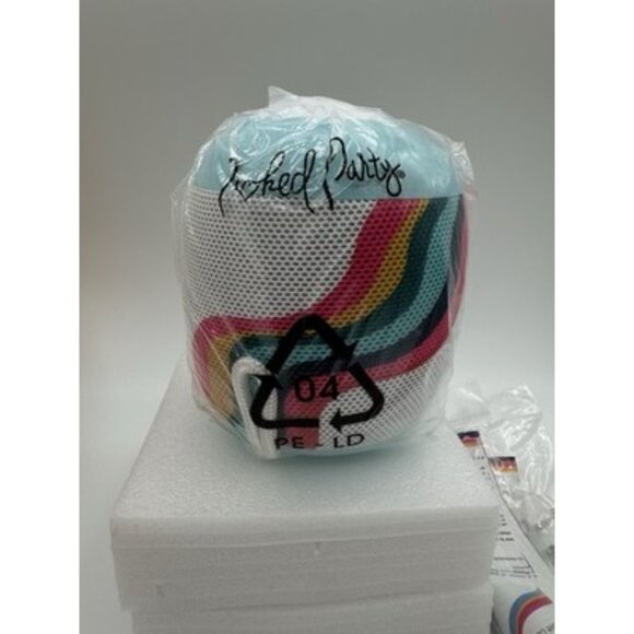 Packed Party Turn It Up! Wireless Speaker, Bluetooth IPX5 Water Resistant, New - Picture 7 of 7
